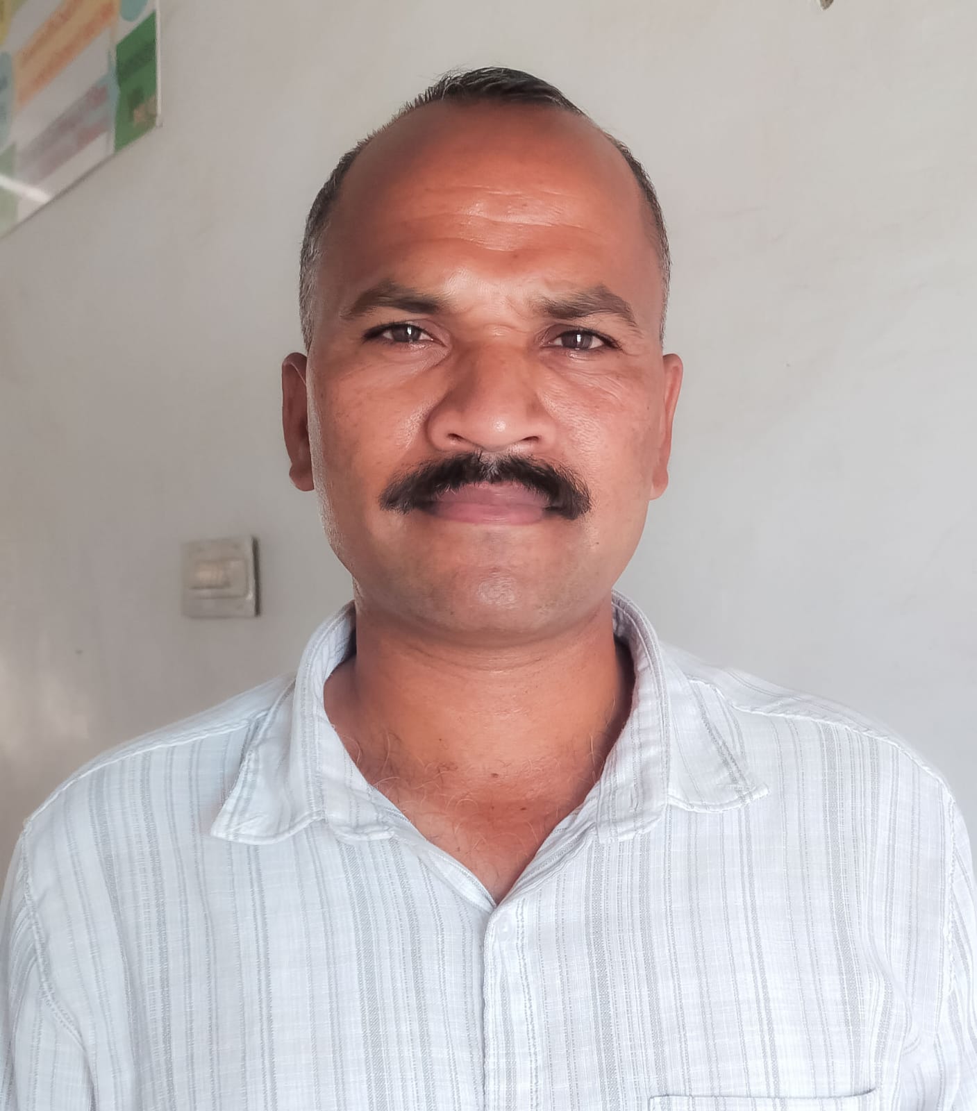 MR. LILESHWAR 